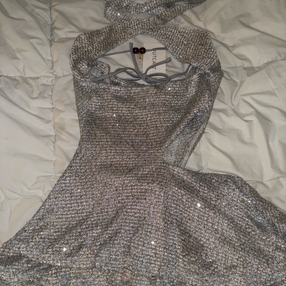 OUTCAST KAJA MINI DRESS SILVER (1PIECE) Silver Sequin Halter Dress - Picture 5 of 6